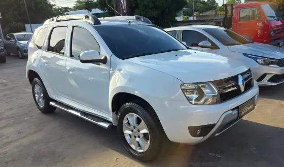RENAULT DUSTER 2.0 DYNAMIQUE 4X2 16V FLEX 4P AUTOMÁTICO