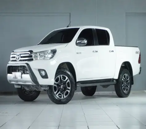 TOYOTA HILUX 2.8 SR 4X4 CD 16V DIESEL 4P AUTOMÁTICO TOYOTA HILUX 2.8 SR 4X4 CD 16V DIESEL 4P AUTOMÁTICO