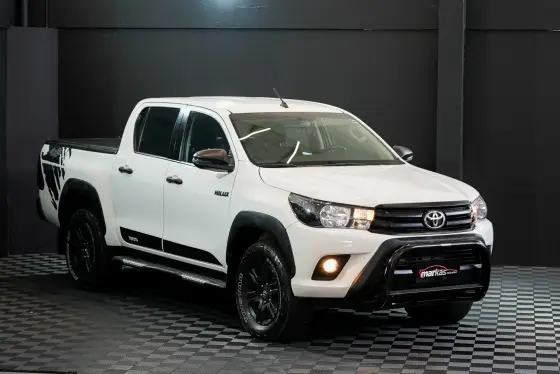 TOYOTA HILUX 2.8 SR CHALLENGE 4X4 CD 16V DIESEL 4P AUTOMÁTICO