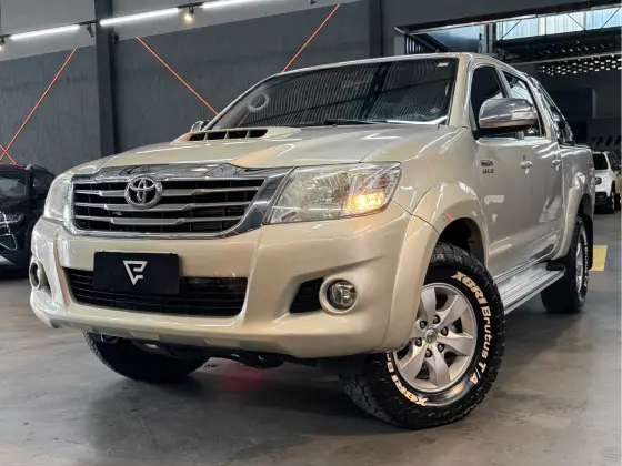 TOYOTA HILUX 3.0 SRV 4X4 CD 16V TURBO INTERCOOLER DIESEL 4P AUTOMÁTICO