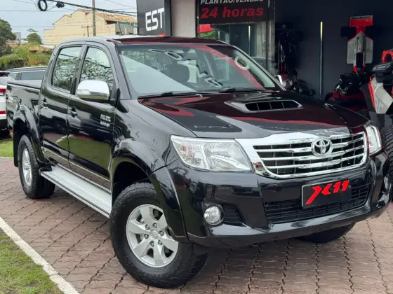 TOYOTA HILUX 3.0 SRV 4X4 CD 16V TURBO INTERCOOLER DIESEL 4P AUTOMÁTICO