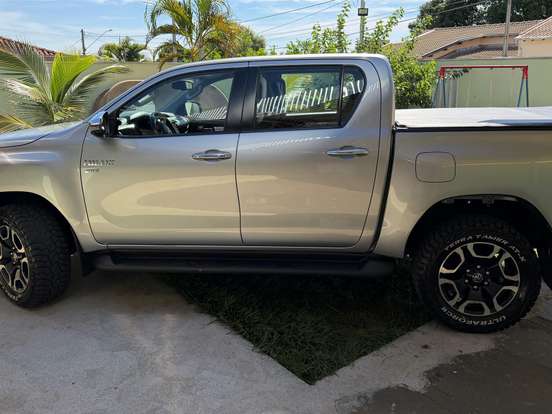 TOYOTA-HILUX-2.7 VVT-i FLEX CD SRV 4X2 AUTOMÁTICO TOYOTA-HILUX-2021