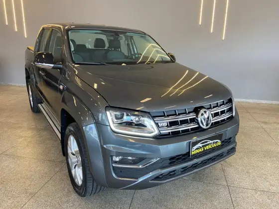 VOLKSWAGEN AMAROK 3.0 V6 TDI DIESEL HIGHLINE CD 4MOTION AUTOMÁTICO
