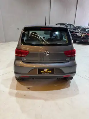 VOLKSWAGEN-FOX-2016