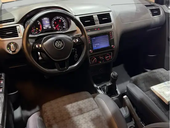 VOLKSWAGEN-FOX-1.6 MSI COMFORTLINE 8V FLEX 4P MANUAL VOLKSWAGEN-FOX-2016