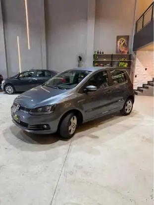 VOLKSWAGEN-FOX-2016