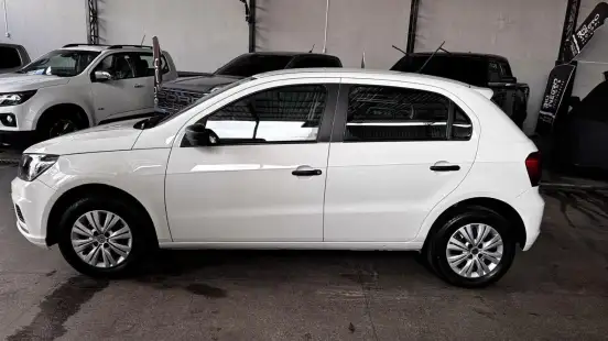 VOLKSWAGEN-GOL-2021
