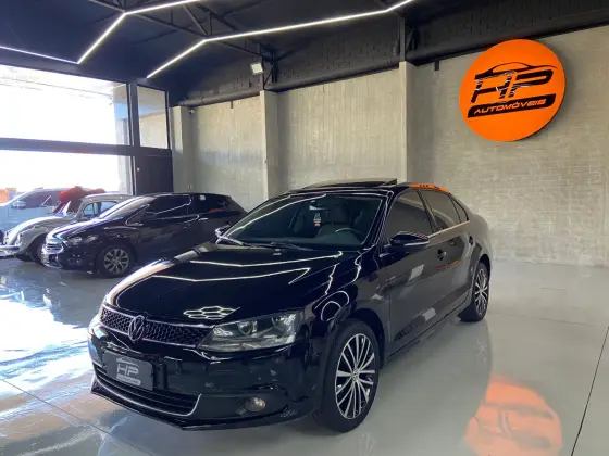 VOLKSWAGEN JETTA 2.0 TSI HIGHLINE 200CV GASOLINA 4P TIPTRONIC