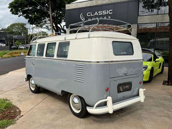 VOLKSWAGEN-KOMBI-1960