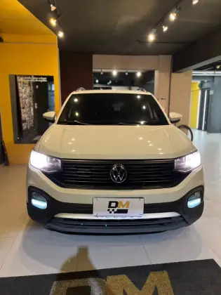 VOLKSWAGEN T-CROSS 1.0 200 TSI TOTAL FLEX COMFORTLINE AUTOMÁTICO VOLKSWAGEN T-CROSS 1.0 200 TSI TOTAL FLEX COMFORTLINE AUTOMÁTICO