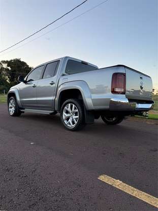 VOLKSWAGEN-AMAROK-2022