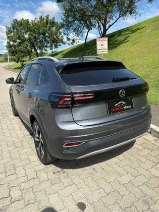 VOLKSWAGEN NIVUS 2022 1.0 200 TSI TOTAL FLEX HIGHLINE AUTOMÁTICO
