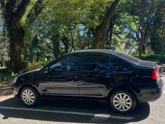 VOLKSWAGEN POLO SEDAN 1.6 MI 8V FLEX 4P AUTOMATIZADO