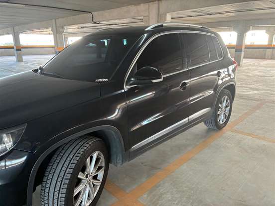 VOLKSWAGEN-TIGUAN-2014