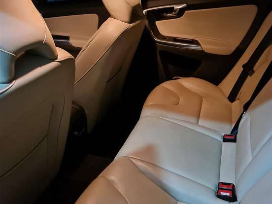 VOLVO-XC60-2.0 T5 COMFORT FWD TURBO GASOLINA 4P AUTOMÁTICO VOLVO-XC60-2015