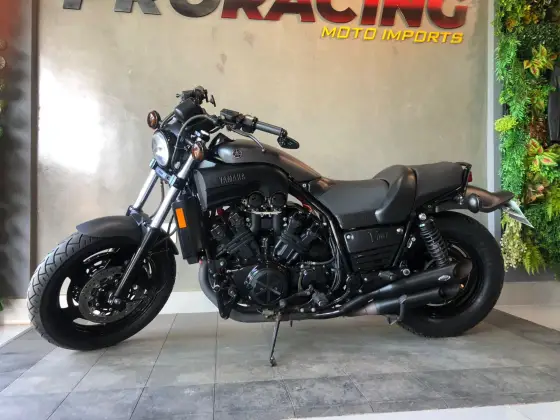 YAMAHA V MAX 1200 