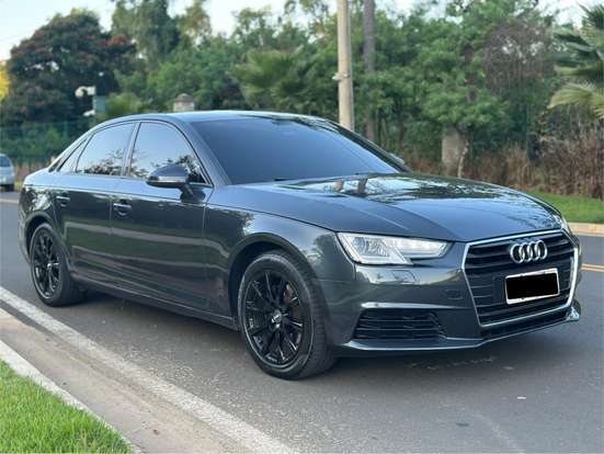 AUDI-A4-2017