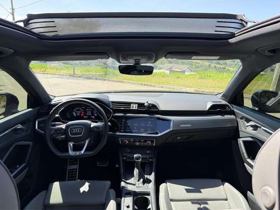 AUDI-Q3-2024