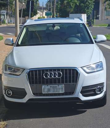 AUDI-Q3-2012