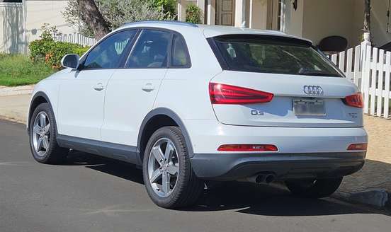 AUDI-Q3-2.0 TFSI AMBITION QUATTRO 4P GASOLINA S TRONIC AUDI-Q3-2012