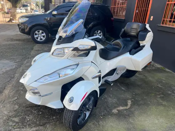 CAN-AM SPYDER RT LIMITED 