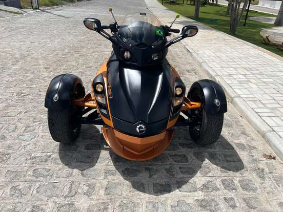 CAN-AM-SPYDER RS-2011