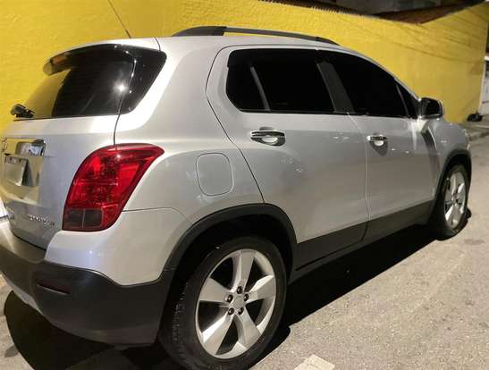 CHEVROLET-TRACKER-2014