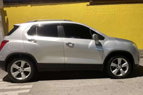 CHEVROLET-TRACKER-2014