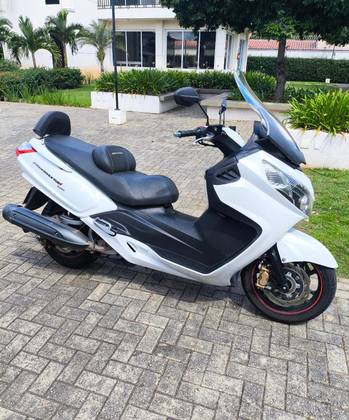 DAFRA MAXSYM 400i 