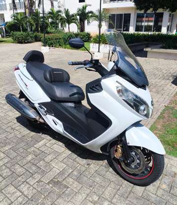 DAFRA-MAXSYM 400i-2023