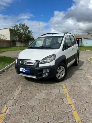 FIAT IDEA 1.8 MPI ADVENTURE 8V FLEX 4P MANUAL