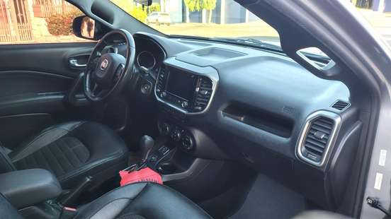 FIAT-TORO-2020