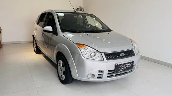 FORD FIESTA 1.6 MPI CLASS SEDAN 8V FLEX 4P MANUAL