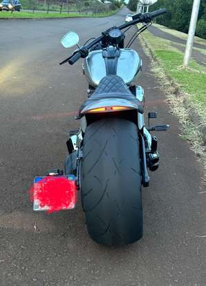 HARLEY-DAVIDSON-SOFTAIL BREAKOUT-2015