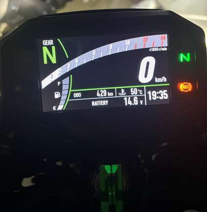 KAWASAKI-Z500 SE-2025