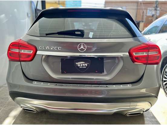 MERCEDES-BENZ-GLA 200-1.6 CGI ADVANCE 16V TURBO FLEX 4P AUTOMÁTICO MERCEDES-BENZ-GLA 200-2015