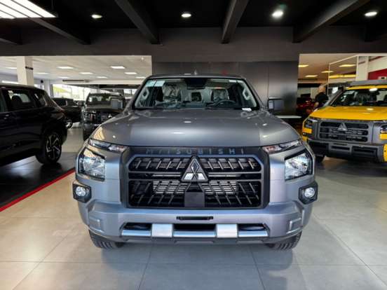 MITSUBISHI-TRITON-2.4 BITURBO DIESEL CD GL 4X4 AUTOMÁTICO MITSUBISHI-TRITON-2026