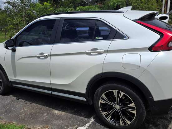 MITSUBISHI-ECLIPSE CROSS-1.5 MIVEC TURBO GASOLINA HPE-S CVT MITSUBISHI-ECLIPSE CROSS-2021