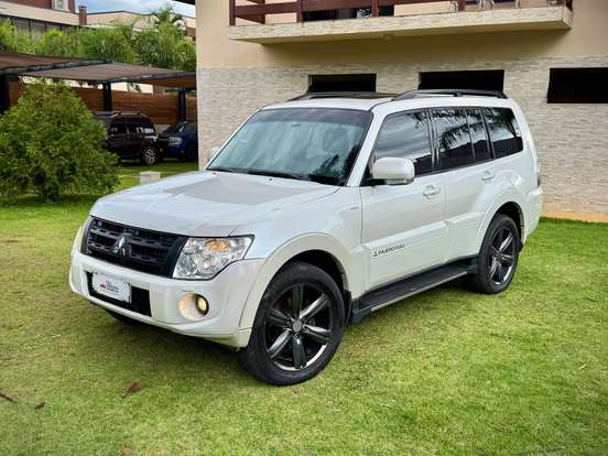 MITSUBISHI-PAJERO FULL-3.2 HPE 4X4 16V TURBO INTERCOOLER DIESEL 4P AUTOMÁTICO MITSUBISHI-PAJERO FULL-2013