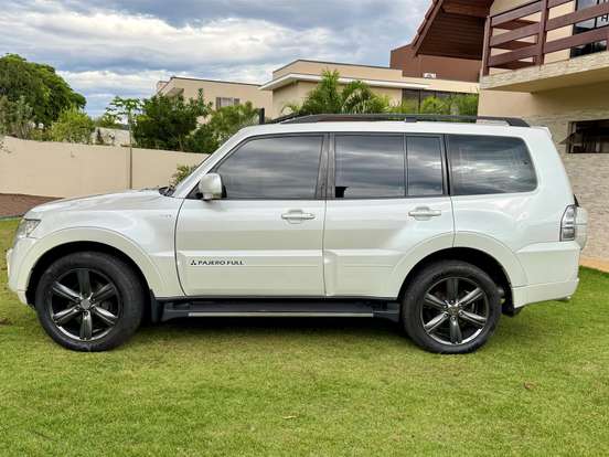 MITSUBISHI-PAJERO FULL-3.2 HPE 4X4 16V TURBO INTERCOOLER DIESEL 4P AUTOMÁTICO MITSUBISHI-PAJERO FULL-2013
