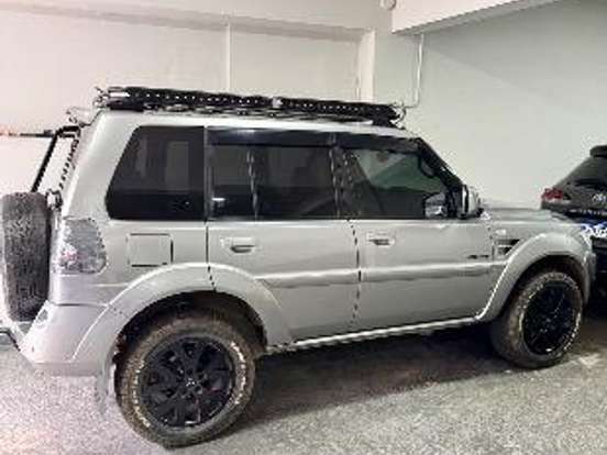 MITSUBISHI-PAJERO TR4-2.0 4X4 16V 140CV FLEX 4P AUTOMÁTICO MITSUBISHI-PAJERO TR4-2013