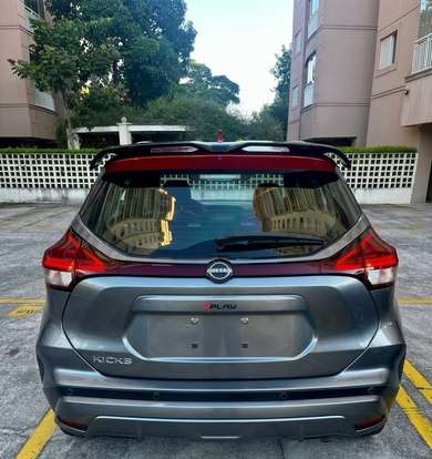 NISSAN-KICKS-2022