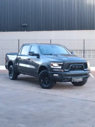 RAM 1500 5.7 V8 GASOLINA REBEL CD 4X4 AUTOMÁTICO