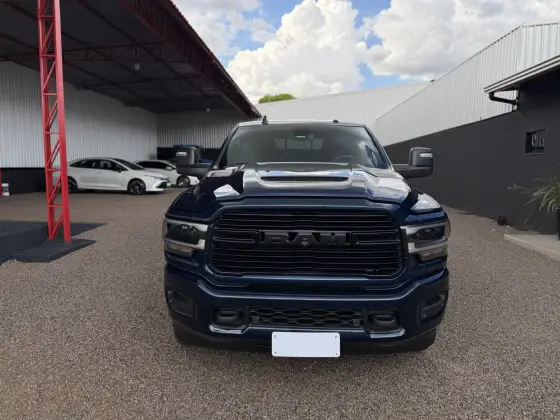 RAM 2500 6.7 I6 TURBO DIESEL LARAMIE NIGHT EDITION CD 4X4 AUTOMÁTICO