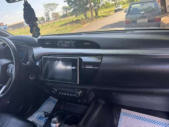 TOYOTA-HILUX-2.8 SRV 4X4 CD 16V DIESEL 4P AUTOMÁTICO TOYOTA-HILUX-2016