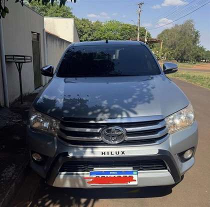TOYOTA-HILUX-2016