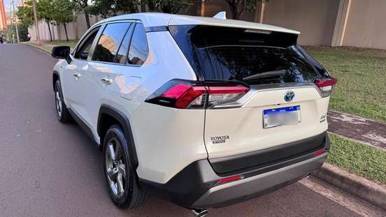 TOYOTA-RAV4-2019