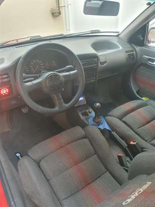 VOLKSWAGEN-GOL-1996