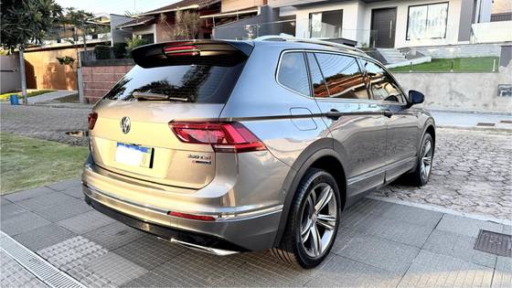 VOLKSWAGEN TIGUAN 2.0 350 TSI GASOLINA ALLSPACE R-LINE 4MOTION DSG