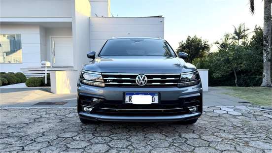 VOLKSWAGEN-TIGUAN-2021